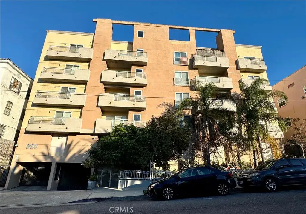980 S Oxford #304, Los Angeles, CA 90006 - Image #1