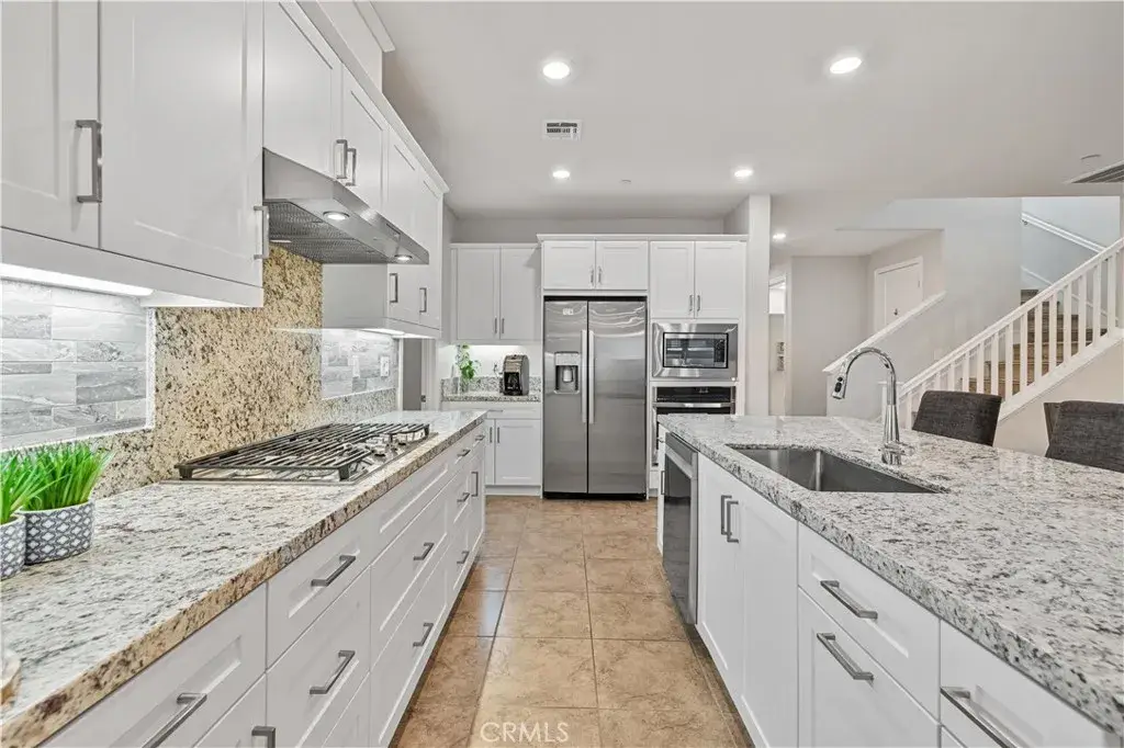 20608 Galloway, Saugus, CA 91350 - #1