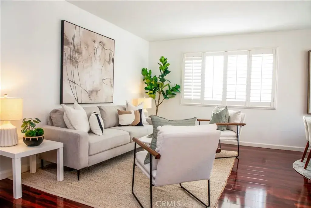 976 Larrabee #231, West Hollywood, CA 90069 - Image #1