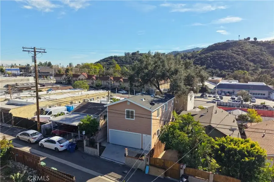 6834 Quinton Lane, Tujunga, CA 91042 - Image #3