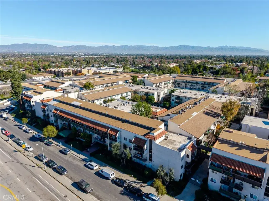 5460 White Oak Avenue #C325, Encino, CA 91316 - Image #1