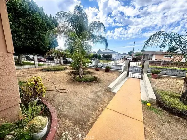 10152 Stanwin, Arleta, CA 91331