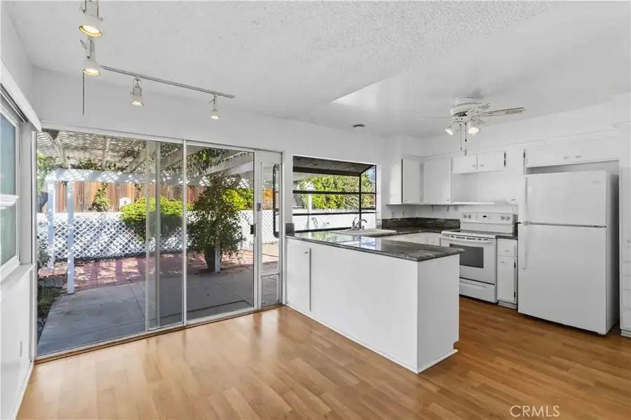 635 Flaming Star, Thousand Oaks, CA 91360 - Image #2