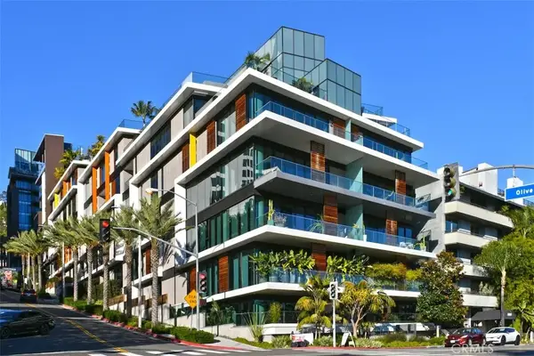 8420 W Sunset Boulevard #403, West Hollywood, CA 90069