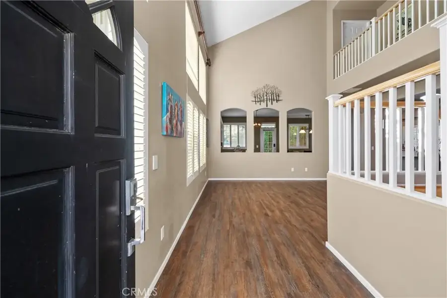 28741 Park Woodland, Saugus, CA 91390 - Image #3