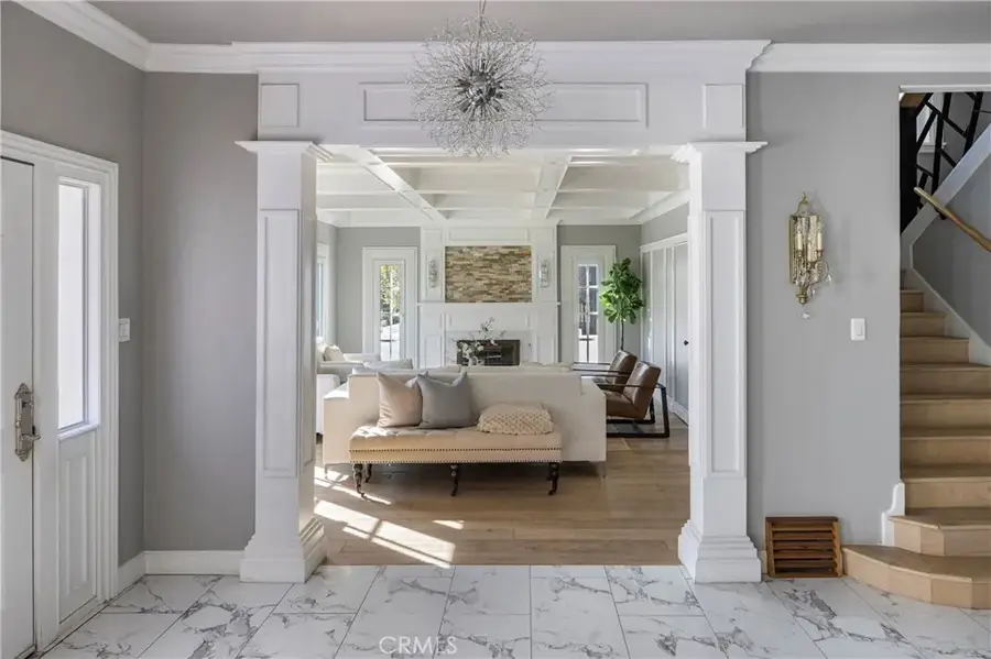 821 Lorraine, Los Angeles, CA 90005 - Image #3