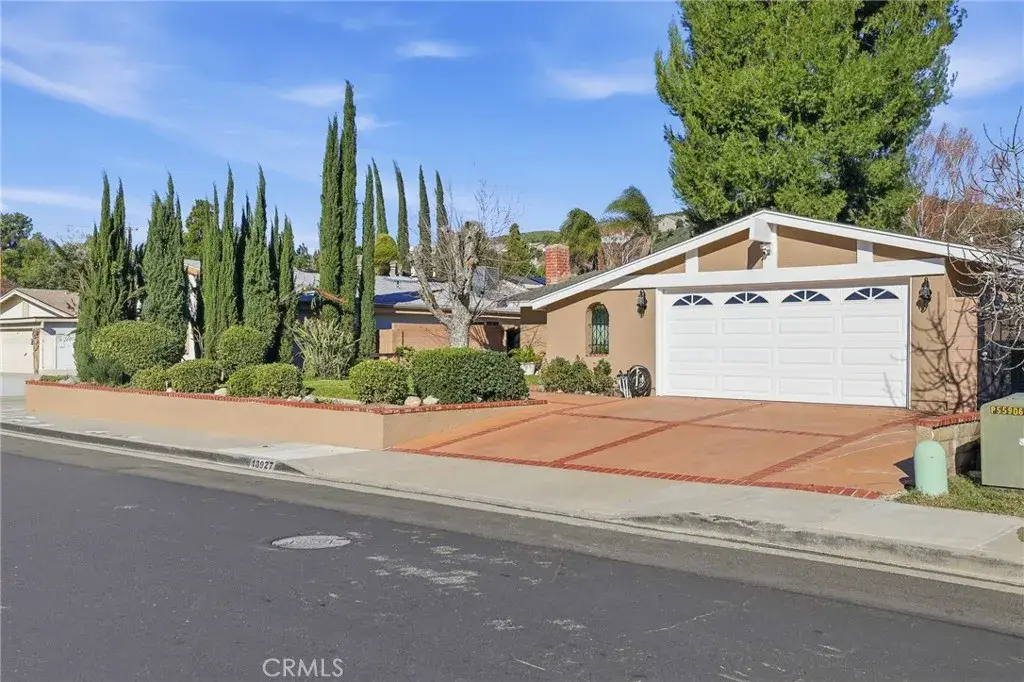 18927 Claycrest, Canyon Country, CA 91351 - Image #1
