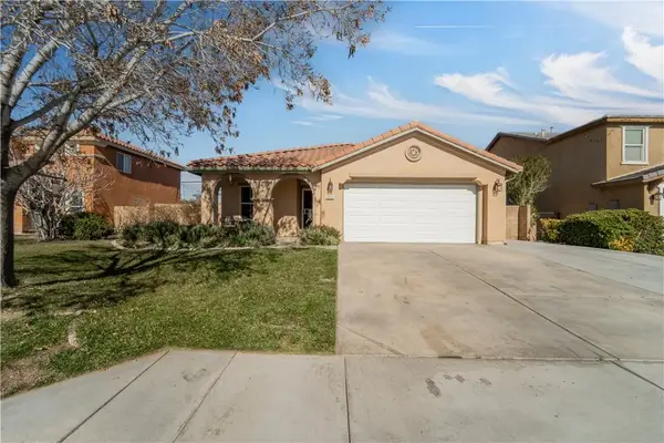 3033 De Flores, Lancaster, CA 93535