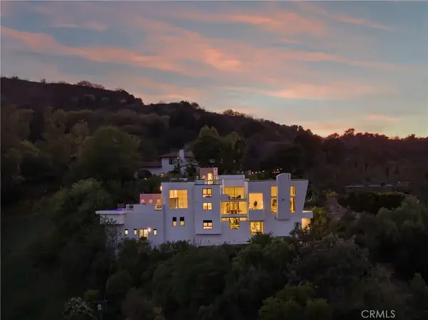 3596 Woodhill Canyon, Studio City, CA 91604