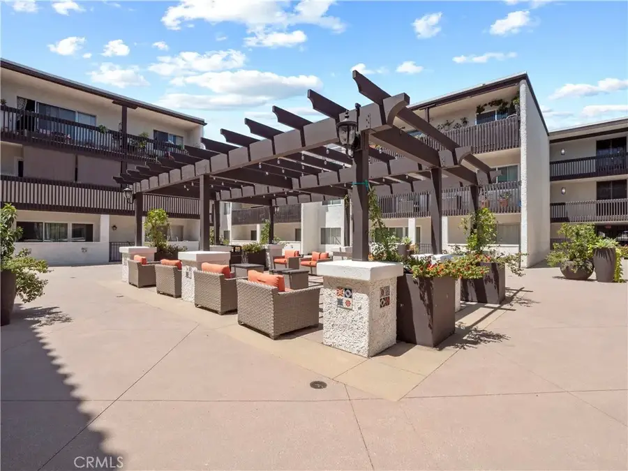 5334 Lindley Avenue #319, Encino, CA 91316 - Image #3