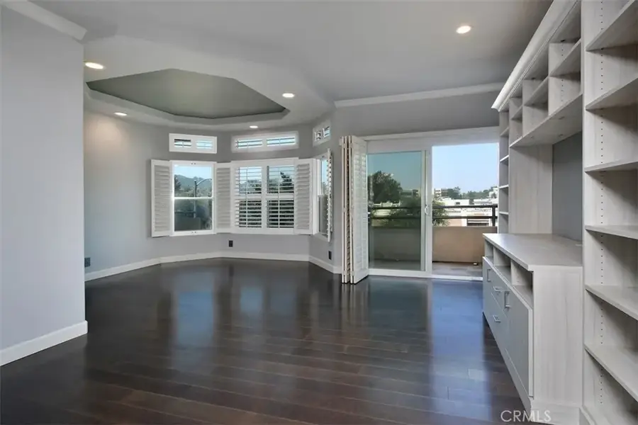 4230 Colfax Avenue #201, Studio City, CA 91604 - Image #2