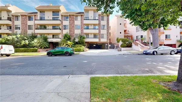 14569 Benefit, Sherman Oaks, CA 91403