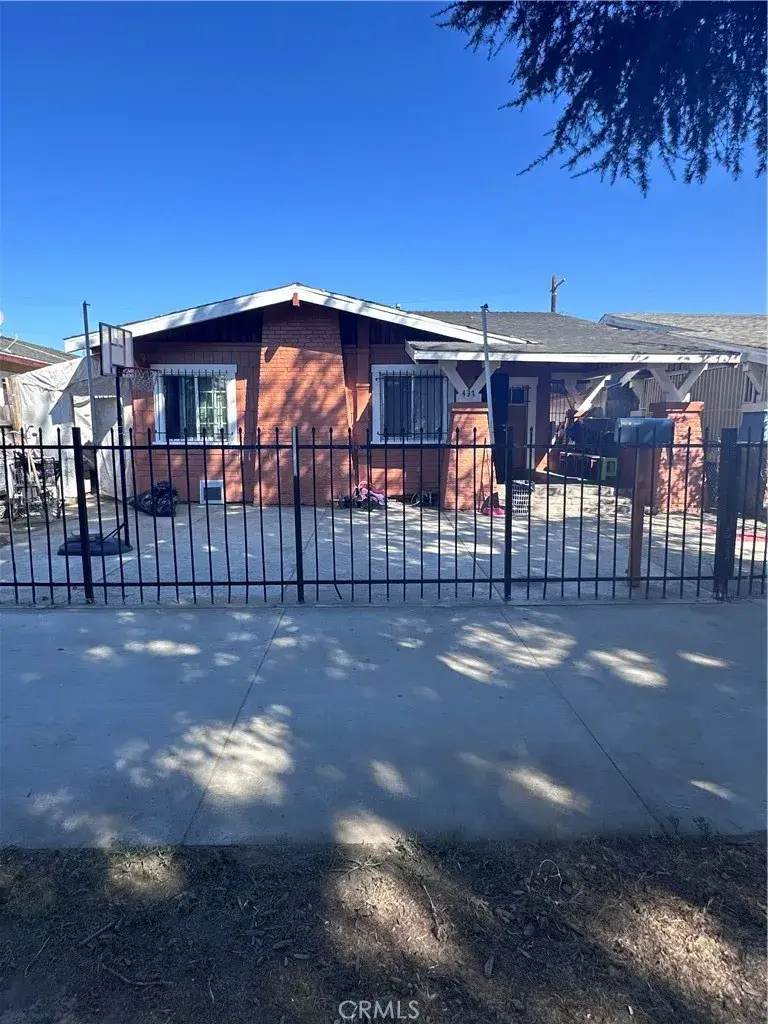 437 Park Front, Los Angeles, CA 90011 - Image #1