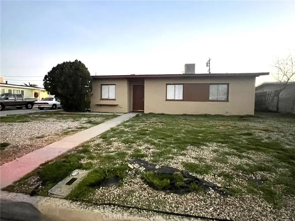 1238 W Avenue H15, Lancaster, CA 93534 - Image #1