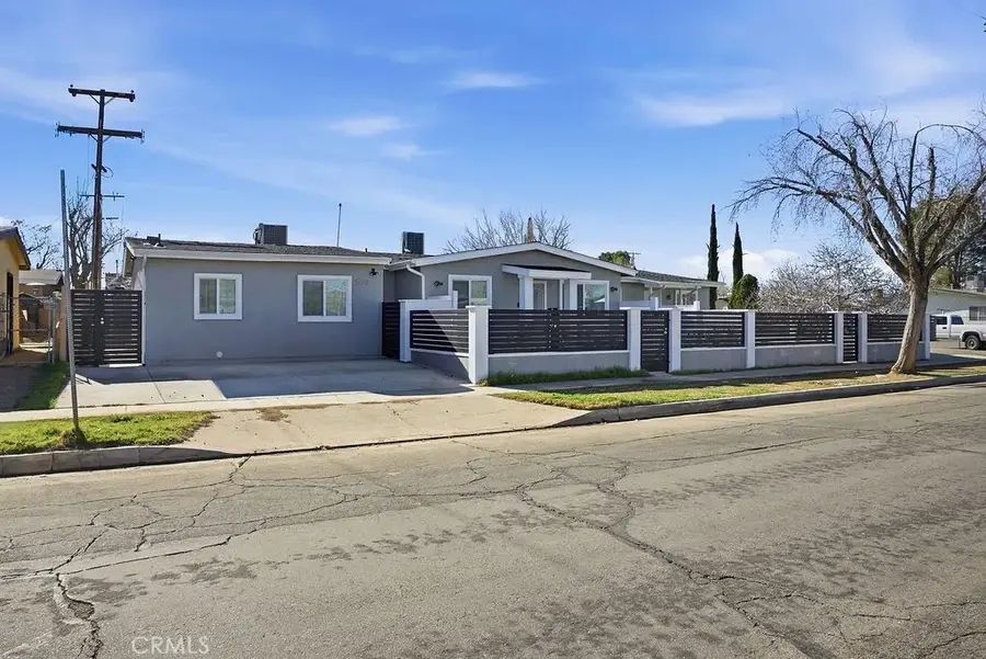552 W Avenue H8, Lancaster, CA 93534 - Image #2