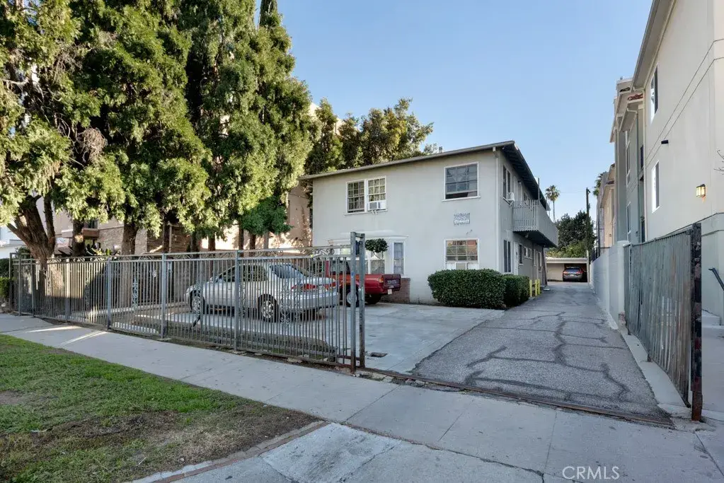 14622 Sylvan, Van Nuys, CA 91411 - Image #1