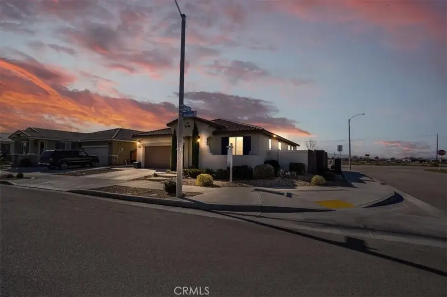 45061 Moccasin, Lancaster, CA 93536 - Image #2