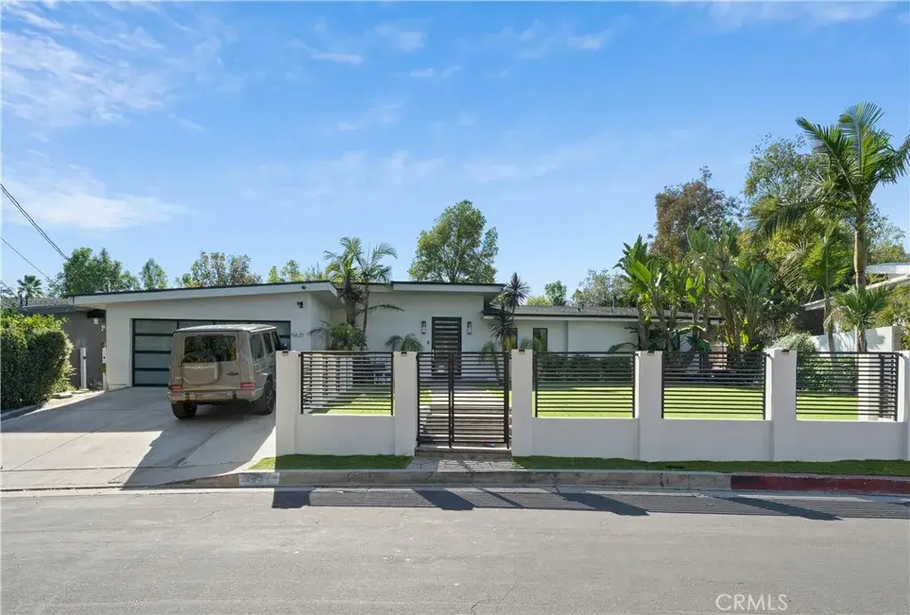 5631 Wilhelmina Avenue, Woodland Hills, CA 91367 - #1