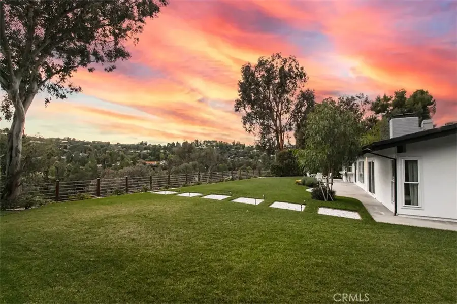 19291 Berclair Lane, Tarzana, CA 91356 - #3