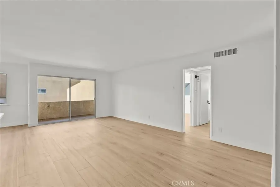 5328 Newcastle #18, Encino, CA 91316 - Image #3