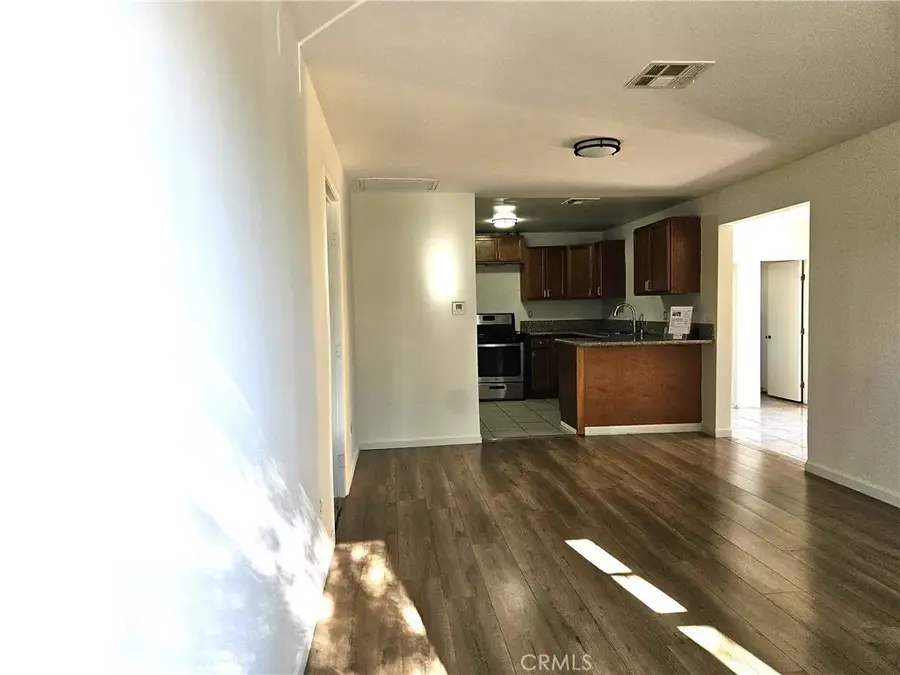 11070 Ralston, Pacoima, CA 91331 - Image #3