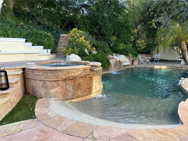 24587 Lola, Newhall, CA 91321