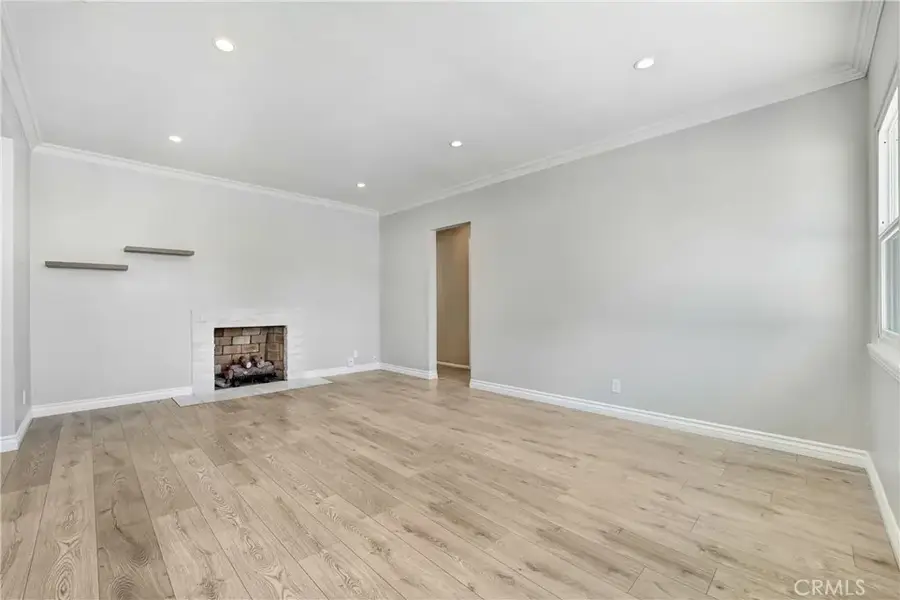 7454 Gaviota Avenue, Van Nuys, CA 91406 - Image #3