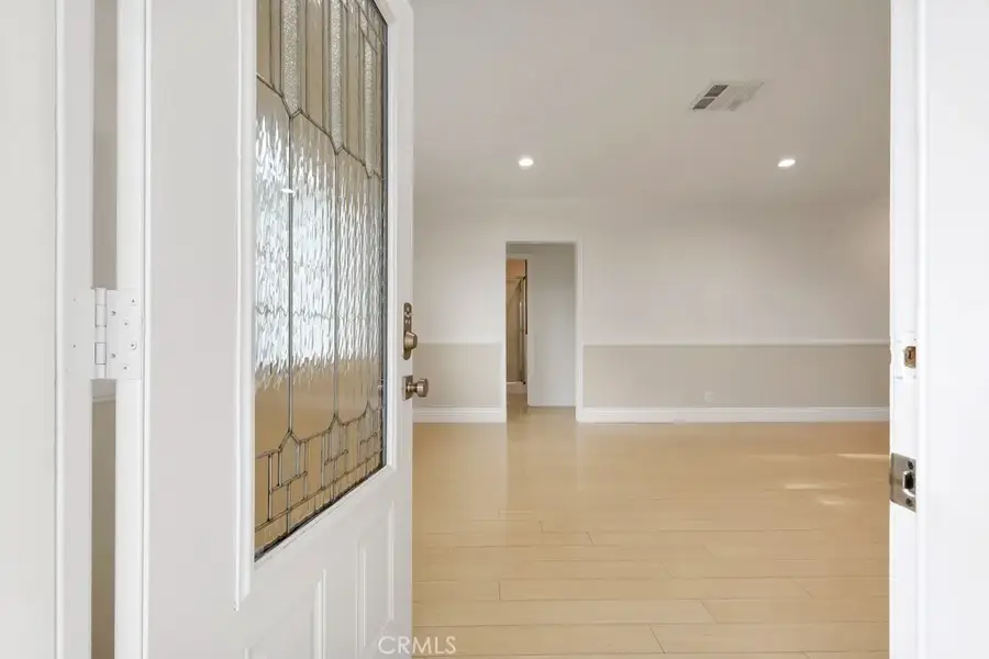 9606 Vena Avenue, Arleta, CA 91331 - Image #2