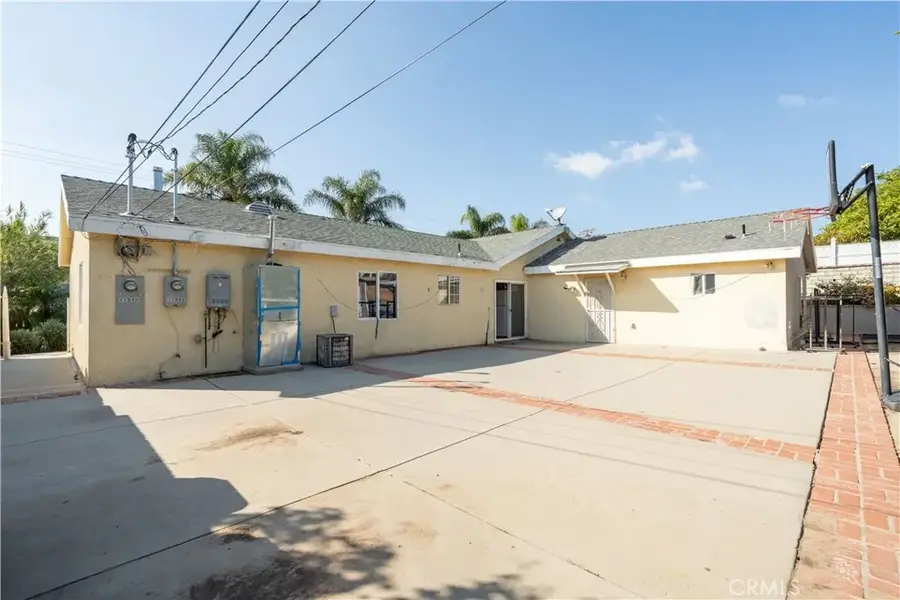 11044 Borden Avenue, Pacoima, CA 91331 - #2