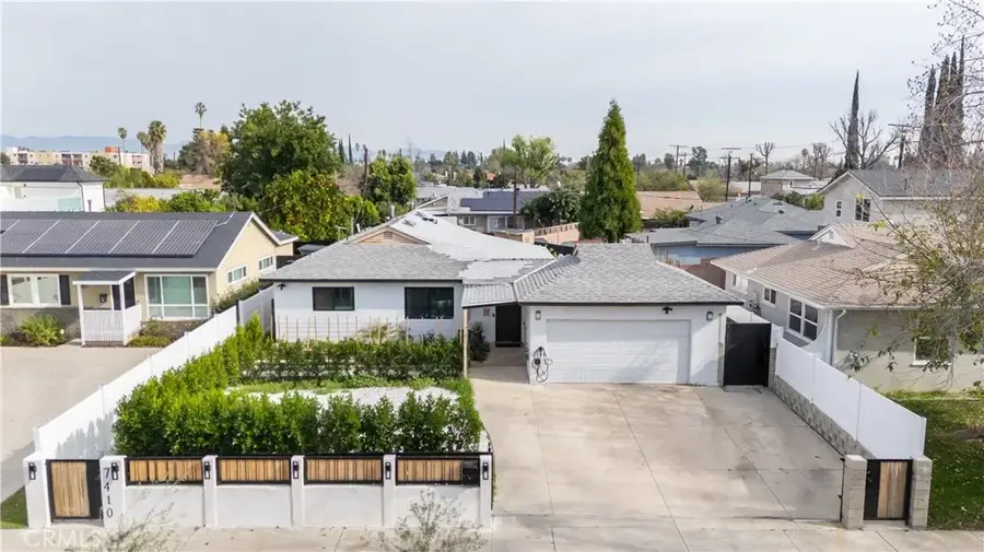 7410 Cozycroft Avenue, Winnetka, CA 91306 - #3