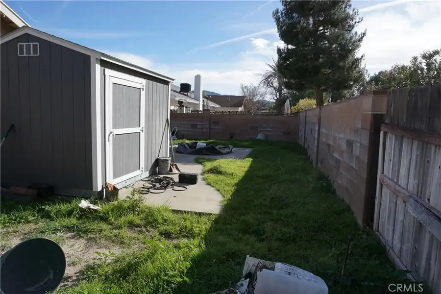 27527 Glasser Avenue, Canyon Country, CA 91351 - Image #2