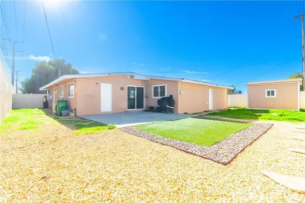 2005 W Milling, Lancaster, CA 93536