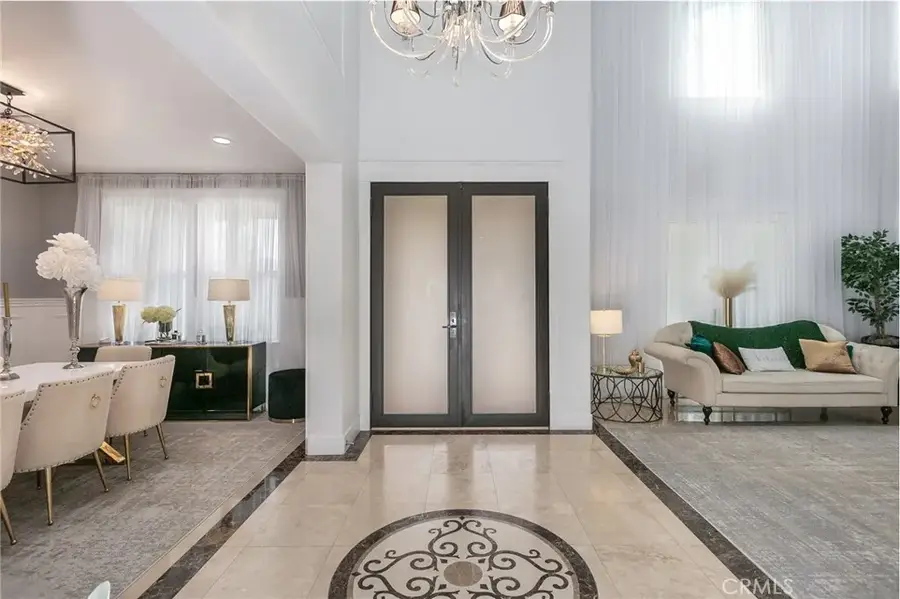 20423 Via Botticelli, Porter Ranch, CA 91326 - Image #2