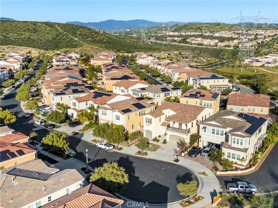 27606 Skylark Lane, Saugus, CA 91350 - Image #3