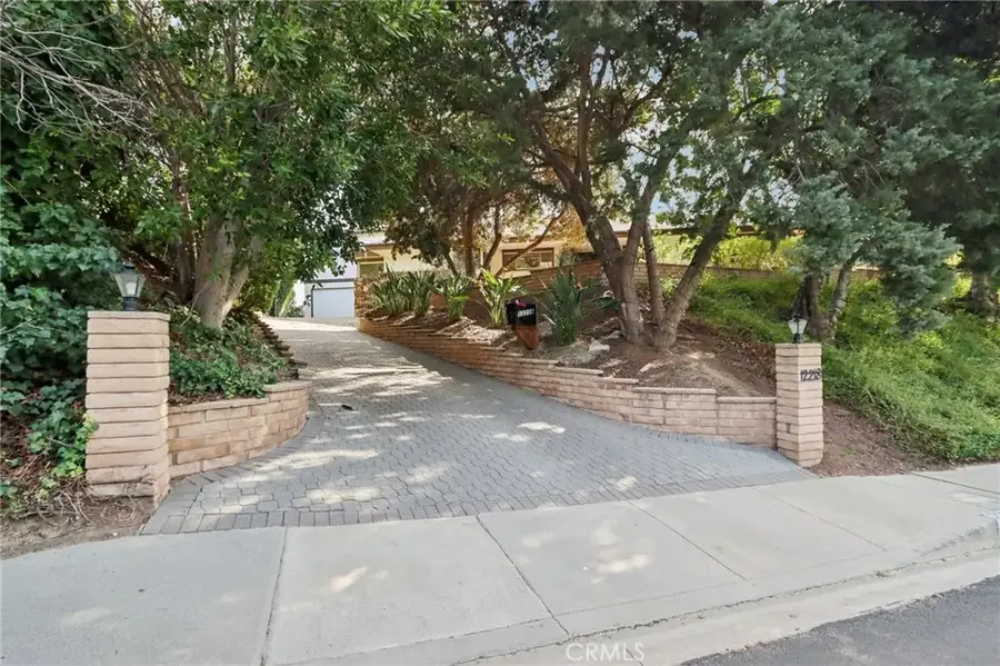 12218 Sarazen Place, Granada Hills, CA 91344 - #2