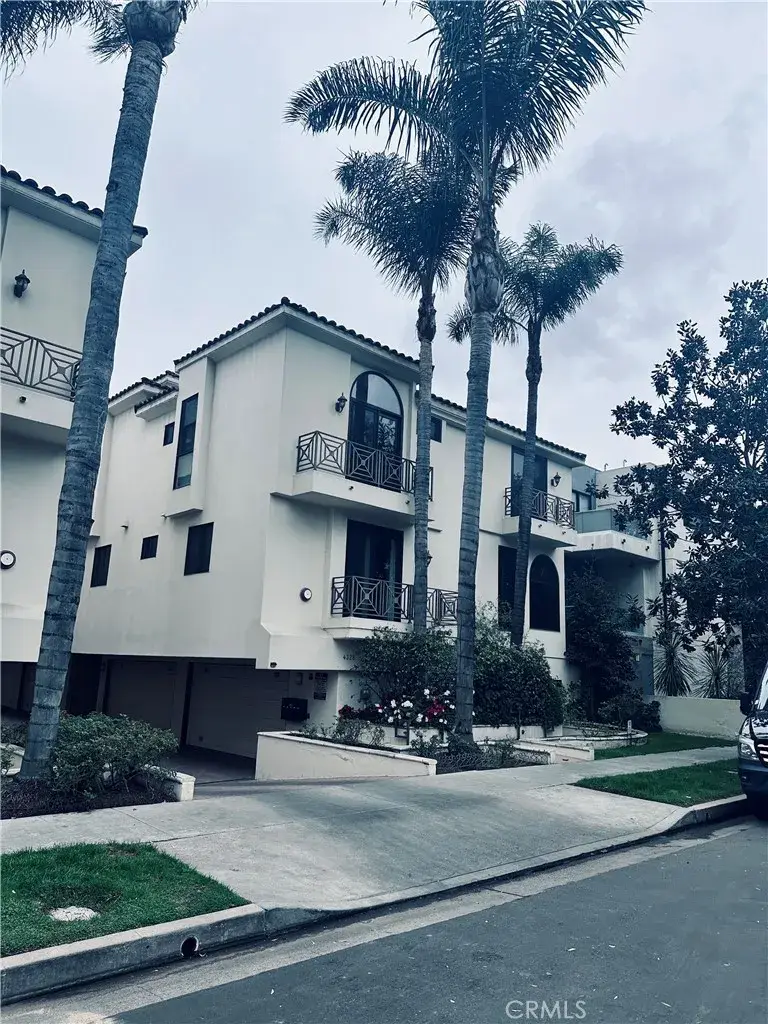 4328 Gentry, Studio City, CA 91604 - Image #1