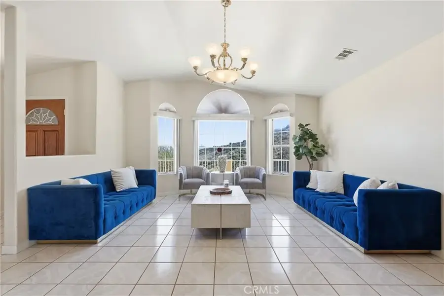 14455 Summit Valley, Hesperia, CA 92345 - Image #3