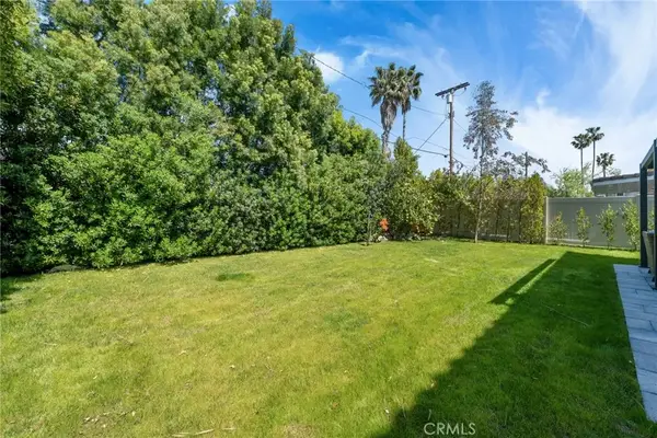 17065 Cantlay, Lake Balboa, CA 91406
