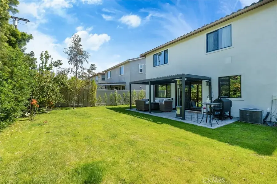 17065 Cantlay, Lake Balboa, CA 91406 - Image #2