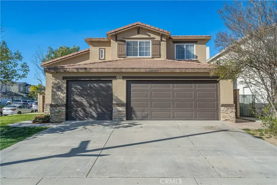 30401 Servilla, Castaic, CA 91384 - Image #2
