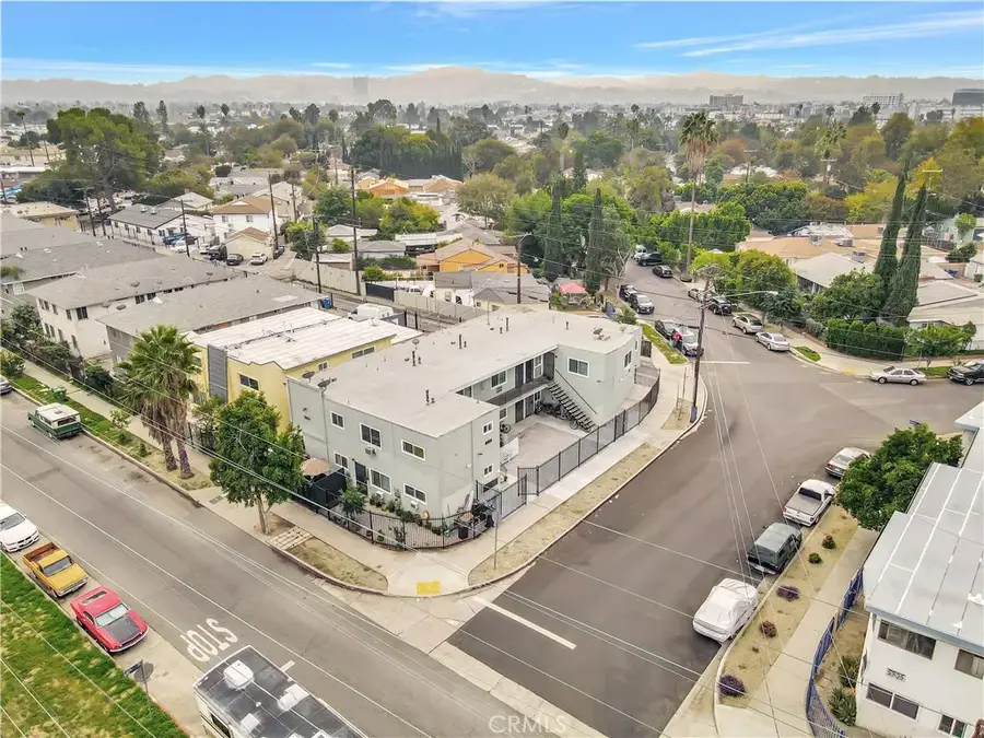 5887 Whitnall, North Hollywood, CA 91601 - Image #2