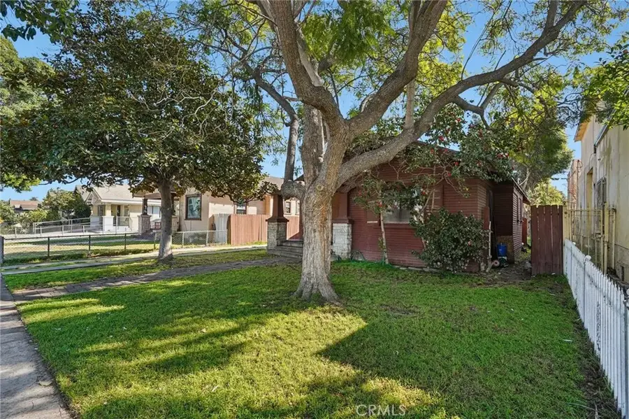 1334 E 9th Street East, Long Beach, CA 90813 - #2