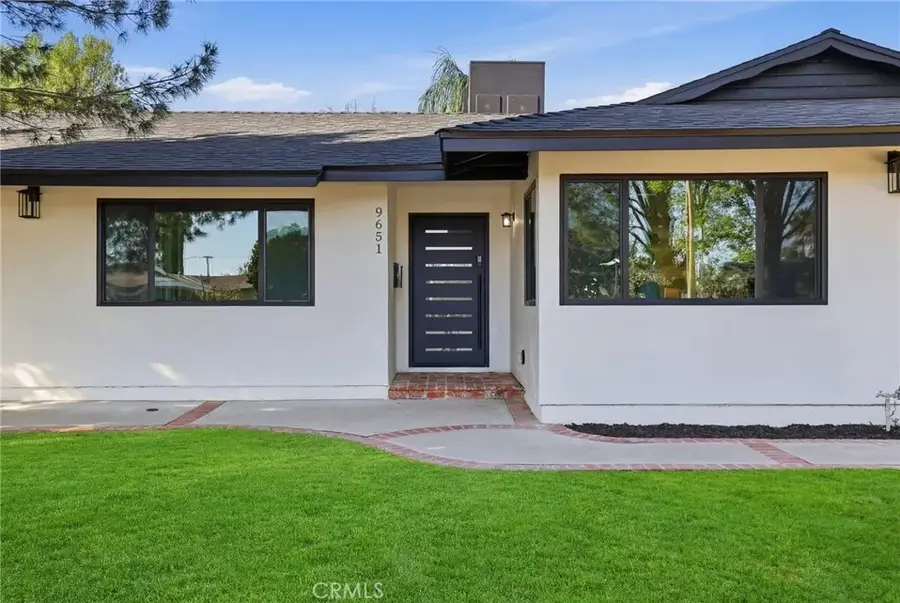 9651 Comanche, Chatsworth, CA 91311 - Image #2