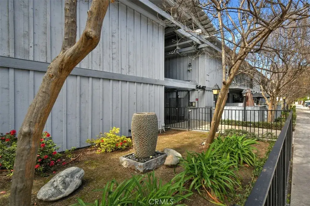 5447 Zelzah #110, Encino, CA 91316 - #1
