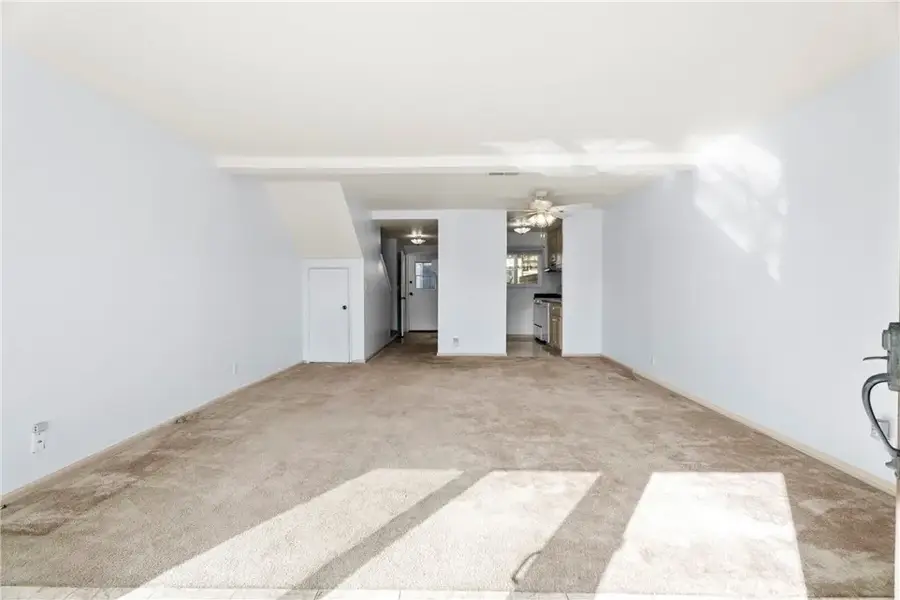 15047 Chatsworth, Mission Hills, CA 91345 - #2