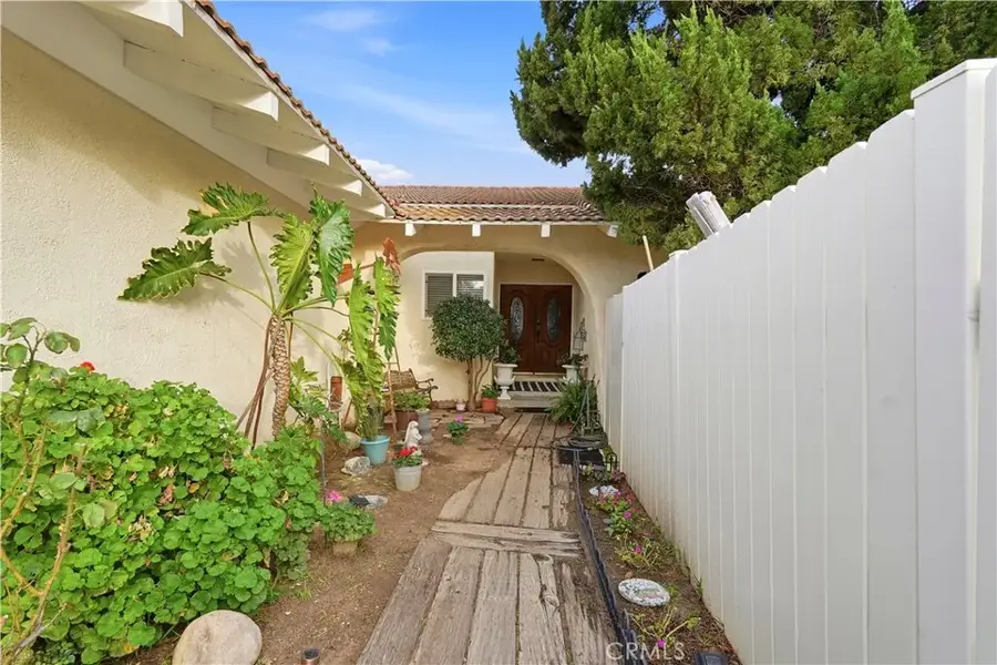 10516 Independence Avenue, Chatsworth, CA 91311 - #3