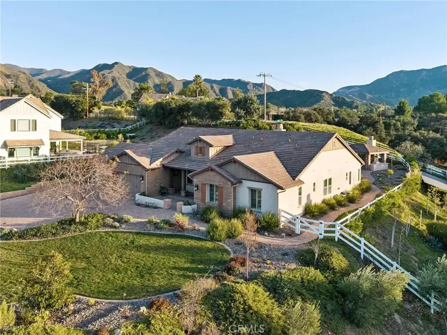 15930 Mandalay Road, Canyon Country, CA 91387 - Image #3