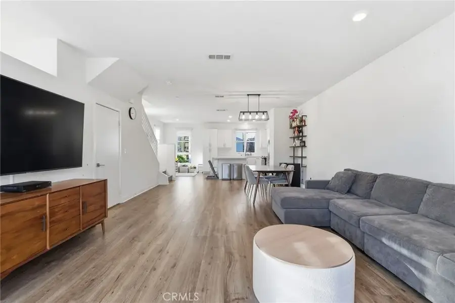 2700 E Chaucer #13, Los Angeles, CA 90065 - Image #3