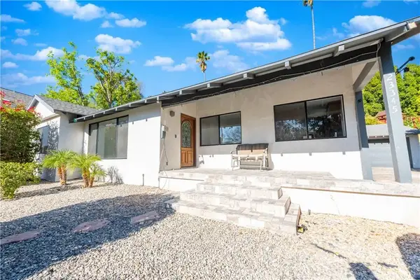 23345 Oxnard Street, Woodland Hills, CA 91367