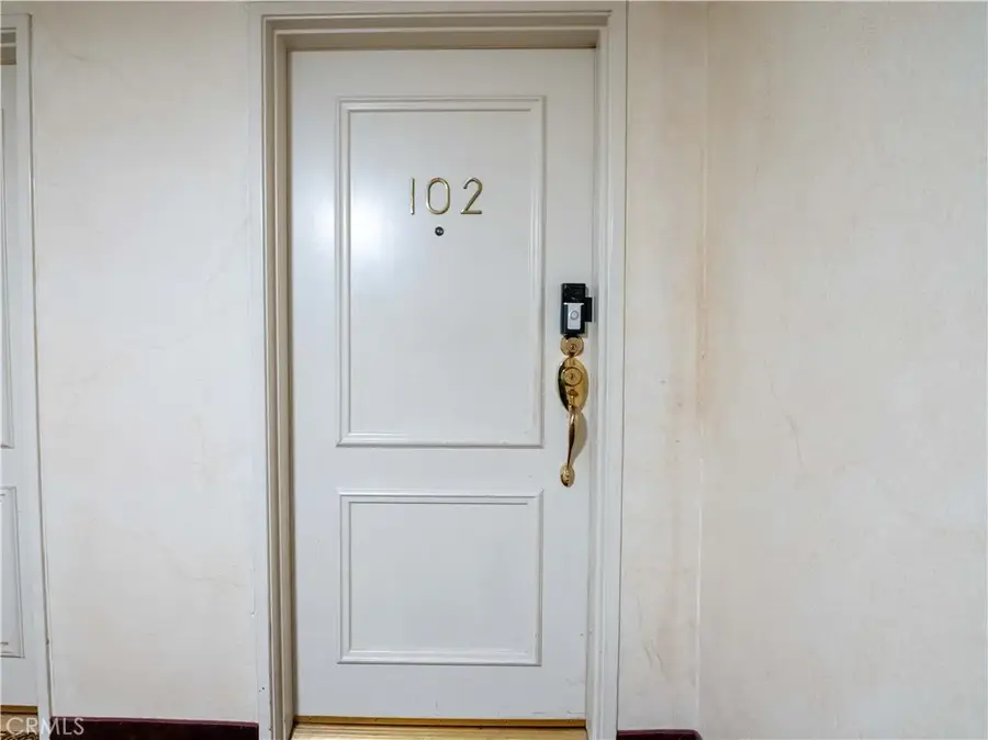 5050 Coldwater Canyon #102, Sherman Oaks, CA 91423 - Image #3